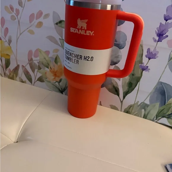 Stanley Vibrant Orange Quencher Tumbler - Picture 2 of 5
